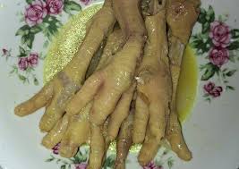 پا مرغ با ناخن